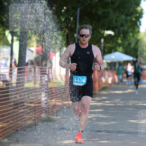 07.09.2025 - 19. Norderstedt Triathlon Michael Strokosch http://msf.ph/oto/8819257 07.09.2025 15:45:56 Laufen 1422, 1505 meine-sportfotos.de