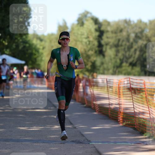 07.09.2025 - 19. Norderstedt Triathlon Michael Strokosch http://msf.ph/oto/8819293 07.09.2025 15:46:01 Laufen 1505 meine-sportfotos.de