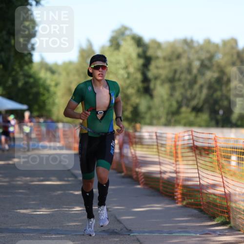 07.09.2025 - 19. Norderstedt Triathlon Michael Strokosch http://msf.ph/oto/8819297 07.09.2025 15:46:02 Laufen 1505 meine-sportfotos.de
