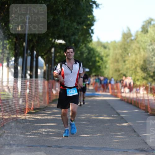 07.09.2025 - 19. Norderstedt Triathlon Michael Strokosch http://msf.ph/oto/8819331 07.09.2025 15:46:09 Laufen  meine-sportfotos.de