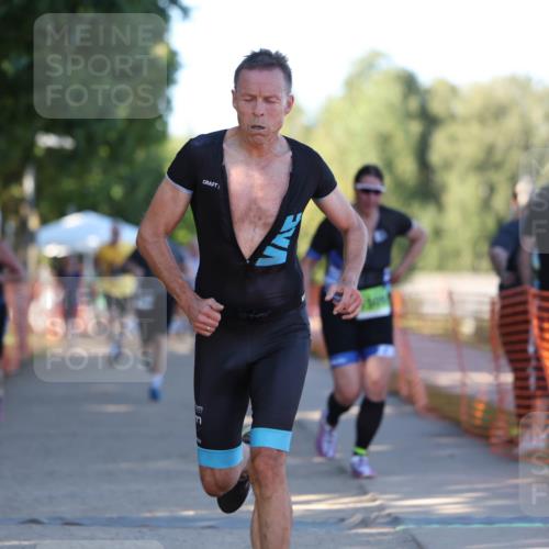 07.09.2025 - 19. Norderstedt Triathlon Michael Strokosch http://msf.ph/oto/8819337 07.09.2025 16:45:50 Laufen 951, 954, 1509, 1621 meine-sportfotos.de