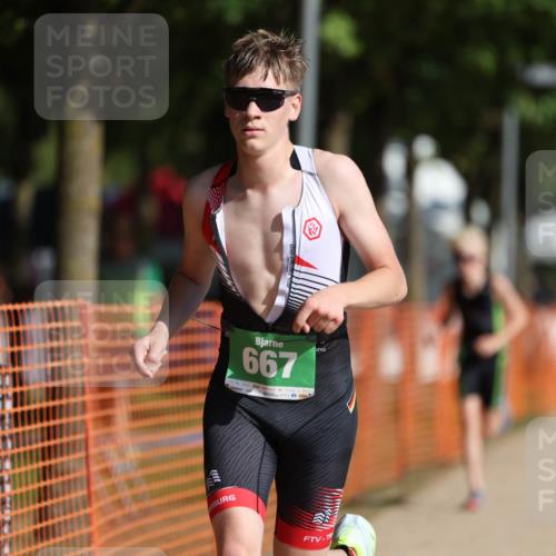 07.09.2025 - 19. Norderstedt Triathlon Michael Strokosch http://msf.ph/oto/8819359 07.09.2025 10:51:57 Laufen 112, 641, 660, 667, 1114, 1141 meine-sportfotos.de