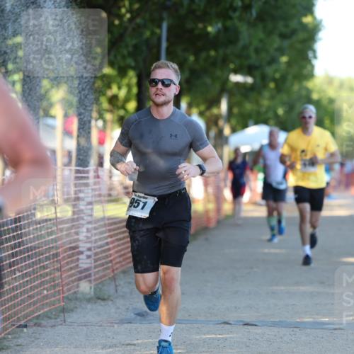 07.09.2025 - 19. Norderstedt Triathlon Michael Strokosch http://msf.ph/oto/8819374 07.09.2025 16:45:55 Laufen 949, 951, 956, 1509, 1601 meine-sportfotos.de