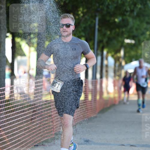 07.09.2025 - 19. Norderstedt Triathlon Michael Strokosch http://msf.ph/oto/8819378 07.09.2025 16:45:56 Laufen 949, 951, 956, 1601 meine-sportfotos.de