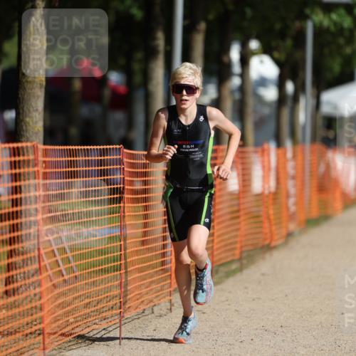 07.09.2025 - 19. Norderstedt Triathlon Michael Strokosch http://msf.ph/oto/8819385 07.09.2025 10:52:00 Laufen 112, 667 meine-sportfotos.de