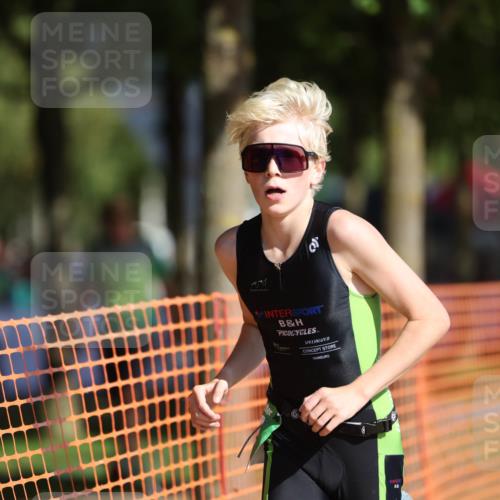 07.09.2025 - 19. Norderstedt Triathlon Michael Strokosch http://msf.ph/oto/8819403 07.09.2025 10:52:02 Laufen 112, 667 meine-sportfotos.de