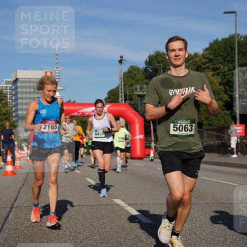 07.09.2025 - BARMER Alsterlauf Yannick Fuchs http://msf.ph/oto/8819405 07.09.2025 09:44:15 Laufen 2165, 4420, 136, 5063 meine-sportfotos.de