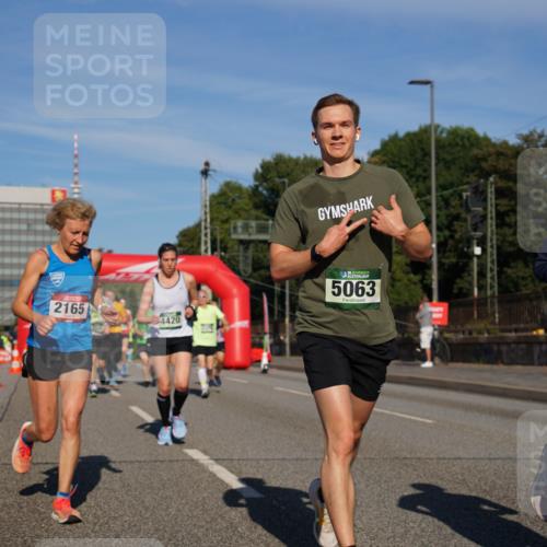 07.09.2025 - BARMER Alsterlauf Yannick Fuchs http://msf.ph/oto/8819409 07.09.2025 09:44:15 Laufen 2165, 4420, 5063, 29, 5807 meine-sportfotos.de