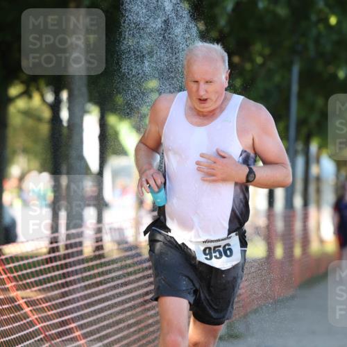 07.09.2025 - 19. Norderstedt Triathlon Michael Strokosch http://msf.ph/oto/8819414 07.09.2025 16:46:02 Laufen 949, 956, 1047, 1601 meine-sportfotos.de