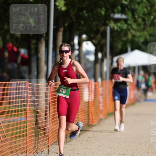 07.09.2025 - 19. Norderstedt Triathlon Michael Strokosch http://msf.ph/oto/8819438 07.09.2025 10:52:15 Laufen 86, 1130 meine-sportfotos.de