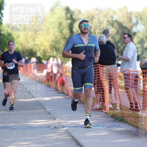 07.09.2025 - 19. Norderstedt Triathlon Michael Strokosch http://msf.ph/oto/8819463 07.09.2025 16:46:20 Laufen 866, 887, 934, 1088, 1415, 1423, 1476 meine-sportfotos.de