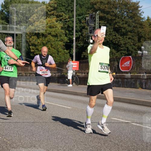 07.09.2025 - BARMER Alsterlauf Yannick Fuchs http://msf.ph/oto/8819500 07.09.2025 09:44:18 Laufen 2879, 2241, 5376, 8477, 3823 meine-sportfotos.de