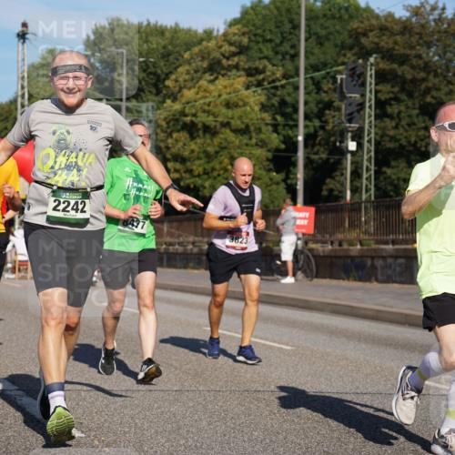 07.09.2025 - BARMER Alsterlauf Yannick Fuchs http://msf.ph/oto/8819508 07.09.2025 09:44:18 Laufen 6142, 19, 2879, 36, 2242, 8477, 3823, 5376 meine-sportfotos.de