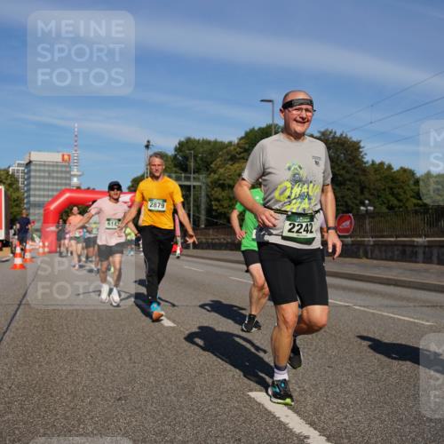07.09.2025 - BARMER Alsterlauf Yannick Fuchs http://msf.ph/oto/8819527 07.09.2025 09:44:19 Laufen 6142, 2879, 2242, 10 meine-sportfotos.de