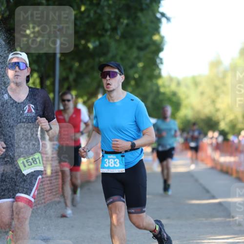 07.09.2025 - 19. Norderstedt Triathlon Michael Strokosch http://msf.ph/oto/8819546 07.09.2025 16:46:44 Laufen 383, 894, 946, 1087, 1581, 1611, 1616 meine-sportfotos.de