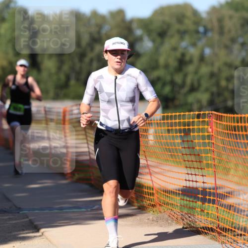 07.09.2025 - 19. Norderstedt Triathlon Michael Strokosch http://msf.ph/oto/8819561 07.09.2025 15:46:57 Laufen 448, 462, 465 meine-sportfotos.de