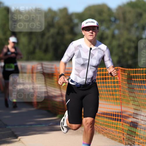 07.09.2025 - 19. Norderstedt Triathlon Michael Strokosch http://msf.ph/oto/8819564 07.09.2025 15:46:58 Laufen 448, 462, 465 meine-sportfotos.de
