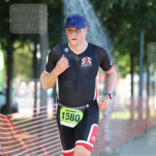07.09.2025 - 19. Norderstedt Triathlon Michael Strokosch http://msf.ph/oto/8819602 07.09.2025 16:47:06 Laufen 945, 1464, 1580 meine-sportfotos.de