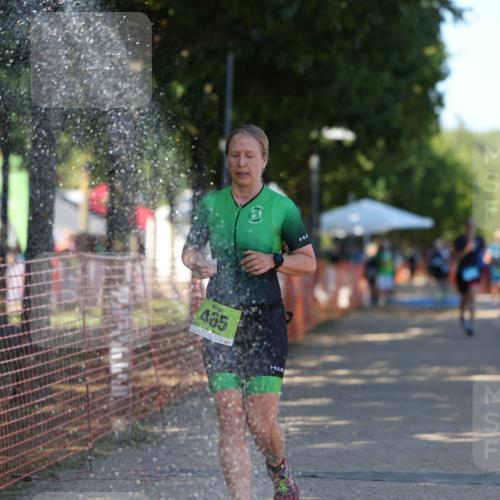 07.09.2025 - 19. Norderstedt Triathlon Michael Strokosch http://msf.ph/oto/8819603 07.09.2025 15:47:02 Laufen 462, 465 meine-sportfotos.de