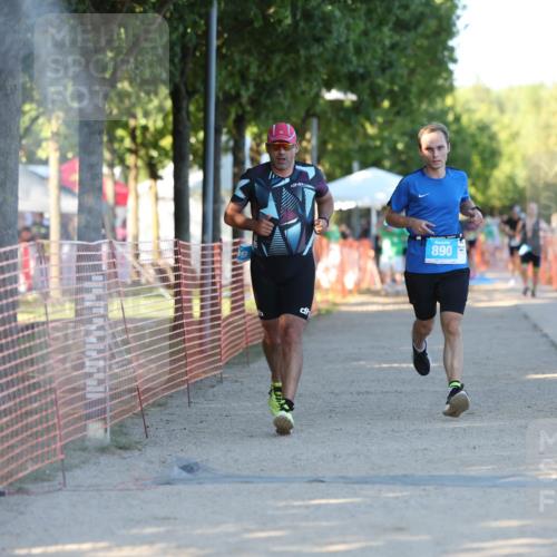 07.09.2025 - 19. Norderstedt Triathlon Michael Strokosch http://msf.ph/oto/8819633 07.09.2025 16:47:41 Laufen 409, 890, 1623, 1628 meine-sportfotos.de