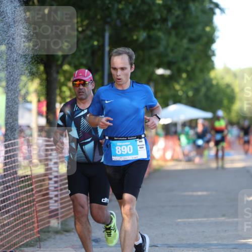 07.09.2025 - 19. Norderstedt Triathlon Michael Strokosch http://msf.ph/oto/8819650 07.09.2025 16:47:43 Laufen 409, 890, 1623 meine-sportfotos.de