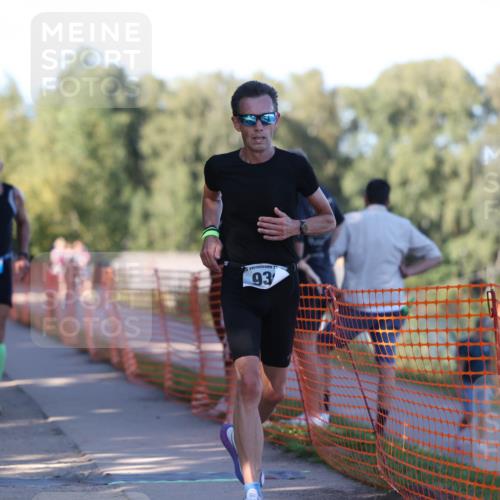 07.09.2025 - 19. Norderstedt Triathlon Michael Strokosch http://msf.ph/oto/8819652 07.09.2025 16:47:58 Laufen 396, 889, 910, 932, 1074, 1427, 1435 meine-sportfotos.de