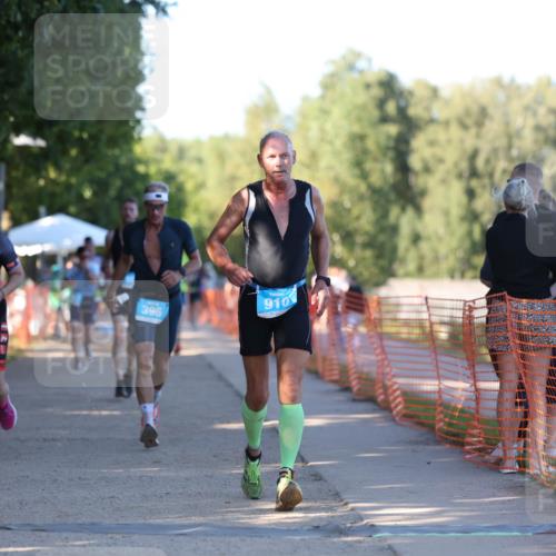 07.09.2025 - 19. Norderstedt Triathlon Michael Strokosch http://msf.ph/oto/8819663 07.09.2025 16:48:00 Laufen 396, 889, 910, 932, 1074, 1427 meine-sportfotos.de