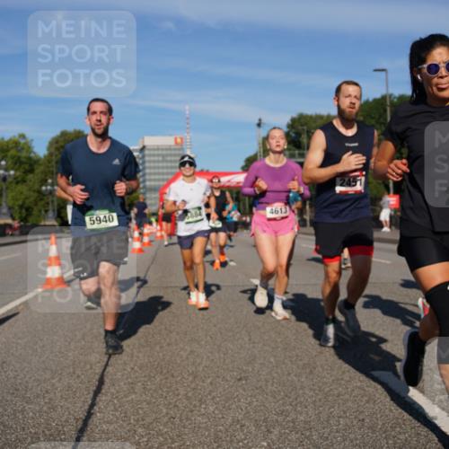 07.09.2025 - BARMER Alsterlauf Yannick Fuchs http://msf.ph/oto/8819698 07.09.2025 09:44:27 Laufen 5940, 5884, 4613, 2451, 36, 2174 meine-sportfotos.de