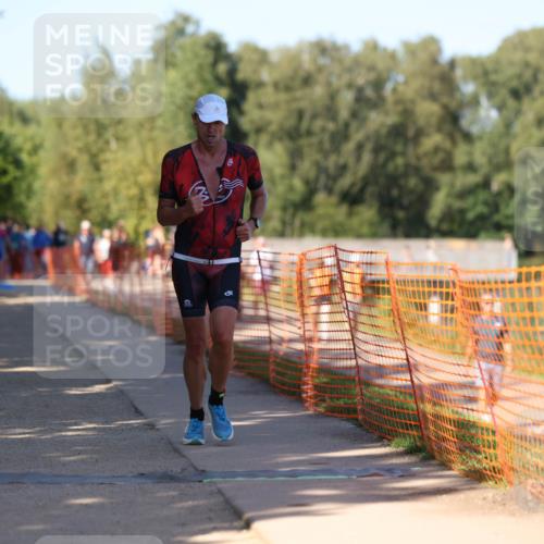 07.09.2025 - 19. Norderstedt Triathlon Michael Strokosch http://msf.ph/oto/8819742 07.09.2025 15:47:29 Laufen  meine-sportfotos.de