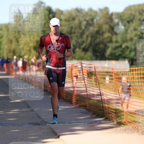 07.09.2025 - 19. Norderstedt Triathlon Michael Strokosch http://msf.ph/oto/8819746 07.09.2025 15:47:30 Laufen  meine-sportfotos.de