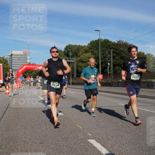 07.09.2025 - BARMER Alsterlauf Yannick Fuchs http://msf.ph/oto/8819753 07.09.2025 09:44:29 Laufen 2545, 30, 6254, 19, 2823 meine-sportfotos.de