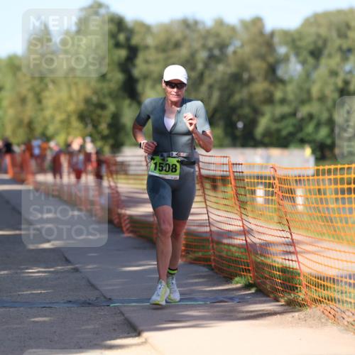07.09.2025 - 19. Norderstedt Triathlon Michael Strokosch http://msf.ph/oto/8819781 07.09.2025 15:47:59 Laufen 888, 1507, 1508 meine-sportfotos.de