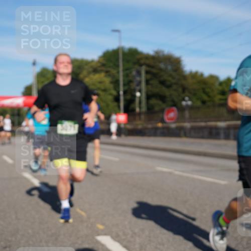 07.09.2025 - BARMER Alsterlauf Yannick Fuchs http://msf.ph/oto/8819798 07.09.2025 09:44:31 Laufen 3071, 2, 1, 25 meine-sportfotos.de