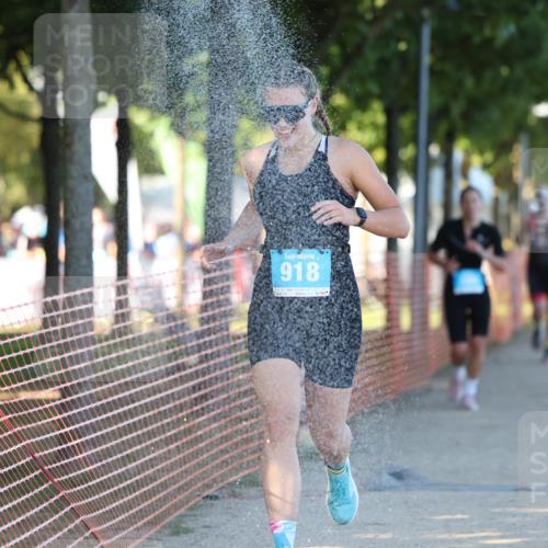 07.09.2025 - 19. Norderstedt Triathlon Michael Strokosch http://msf.ph/oto/8819800 07.09.2025 16:48:32 Laufen 414, 886, 918, 1455, 1575, 1589 meine-sportfotos.de