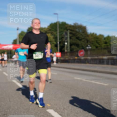 07.09.2025 - BARMER Alsterlauf Yannick Fuchs http://msf.ph/oto/8819803 07.09.2025 09:44:31 Laufen 3071 meine-sportfotos.de