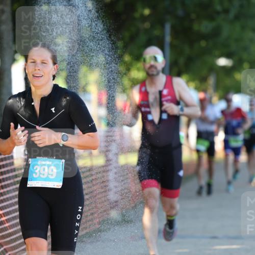 07.09.2025 - 19. Norderstedt Triathlon Michael Strokosch http://msf.ph/oto/8819824 07.09.2025 16:48:37 Laufen 886, 923, 938, 1103, 1455, 1575, 1589 meine-sportfotos.de