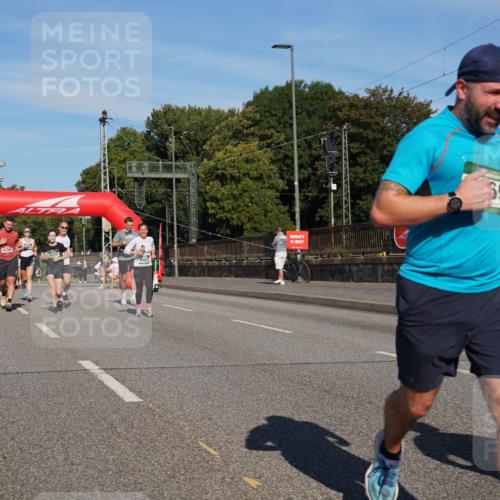 07.09.2025 - BARMER Alsterlauf Yannick Fuchs http://msf.ph/oto/8819832 07.09.2025 09:44:33 Laufen 4158, 5575, 69 meine-sportfotos.de