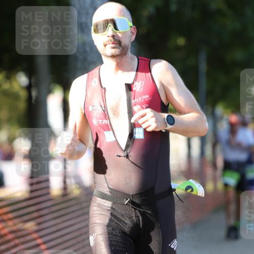 07.09.2025 - 19. Norderstedt Triathlon Michael Strokosch http://msf.ph/oto/8819835 07.09.2025 16:48:38 Laufen 886, 923, 938, 1103, 1455, 1575, 1589 meine-sportfotos.de