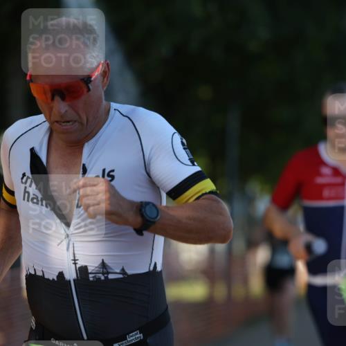 07.09.2025 - 19. Norderstedt Triathlon Michael Strokosch http://msf.ph/oto/8819845 07.09.2025 16:48:42 Laufen 923, 938, 1103, 1589 meine-sportfotos.de