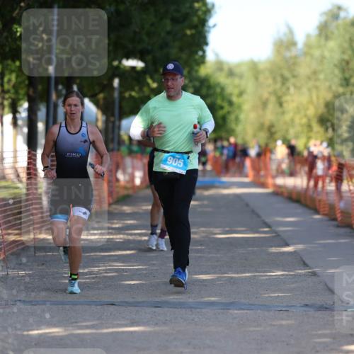 07.09.2025 - 19. Norderstedt Triathlon Michael Strokosch http://msf.ph/oto/8819848 07.09.2025 15:48:08 Laufen 365, 452, 905, 1507 meine-sportfotos.de