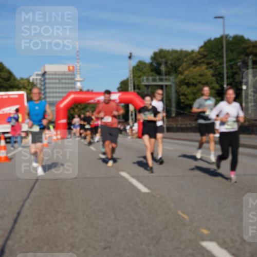 07.09.2025 - BARMER Alsterlauf Yannick Fuchs http://msf.ph/oto/8819911 07.09.2025 09:44:36 Laufen  meine-sportfotos.de