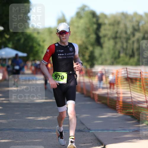07.09.2025 - 19. Norderstedt Triathlon Michael Strokosch http://msf.ph/oto/8819932 07.09.2025 15:48:27 Laufen 1404 meine-sportfotos.de