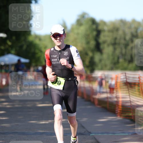 07.09.2025 - 19. Norderstedt Triathlon Michael Strokosch http://msf.ph/oto/8819935 07.09.2025 15:48:27 Laufen 1404 meine-sportfotos.de