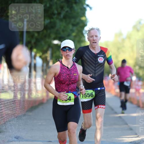 07.09.2025 - 19. Norderstedt Triathlon Michael Strokosch http://msf.ph/oto/8819982 07.09.2025 16:49:27 Laufen 425, 878, 950, 1556 meine-sportfotos.de
