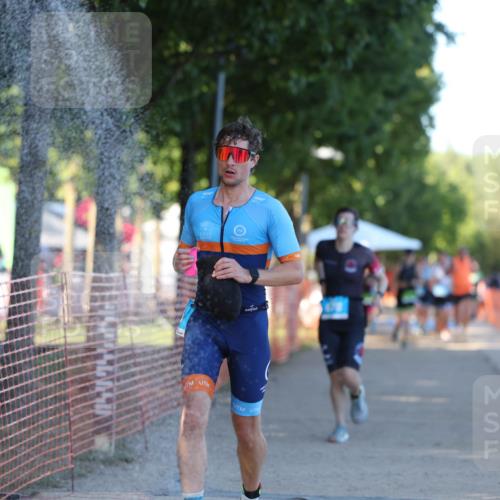 07.09.2025 - 19. Norderstedt Triathlon Michael Strokosch http://msf.ph/oto/8820001 07.09.2025 16:49:33 Laufen 425, 878, 950 meine-sportfotos.de