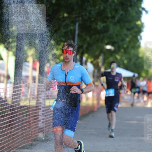 07.09.2025 - 19. Norderstedt Triathlon Michael Strokosch http://msf.ph/oto/8820003 07.09.2025 16:49:33 Laufen 425, 878, 950 meine-sportfotos.de