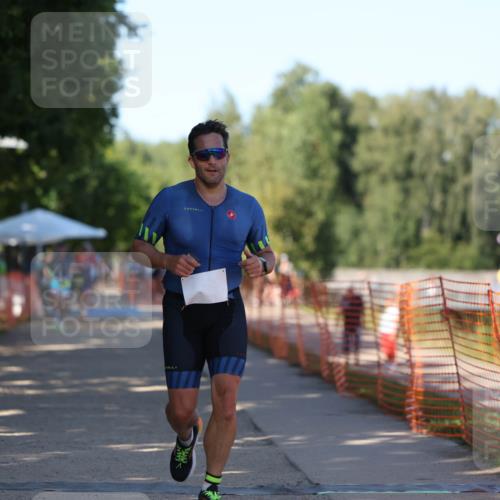 07.09.2025 - 19. Norderstedt Triathlon Michael Strokosch http://msf.ph/oto/8820023 07.09.2025 15:48:38 Laufen 382, 1404 meine-sportfotos.de