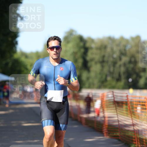 07.09.2025 - 19. Norderstedt Triathlon Michael Strokosch http://msf.ph/oto/8820037 07.09.2025 15:48:39 Laufen 382 meine-sportfotos.de