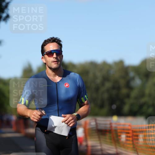 07.09.2025 - 19. Norderstedt Triathlon Michael Strokosch http://msf.ph/oto/8820047 07.09.2025 15:48:40 Laufen 382 meine-sportfotos.de