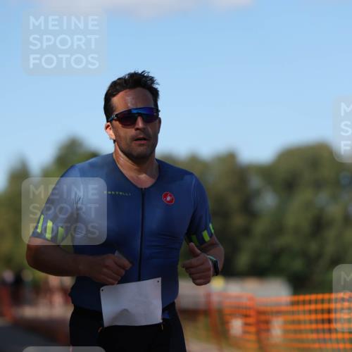 07.09.2025 - 19. Norderstedt Triathlon Michael Strokosch http://msf.ph/oto/8820051 07.09.2025 15:48:40 Laufen 382 meine-sportfotos.de